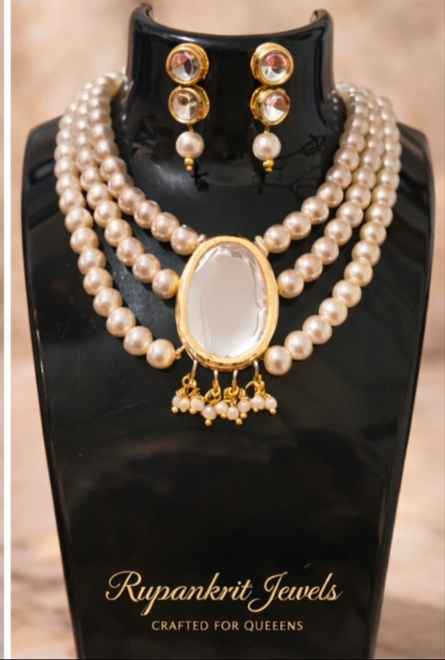 The Maharani 3-Strand Pearl & Oversized Kundan Pendant Set