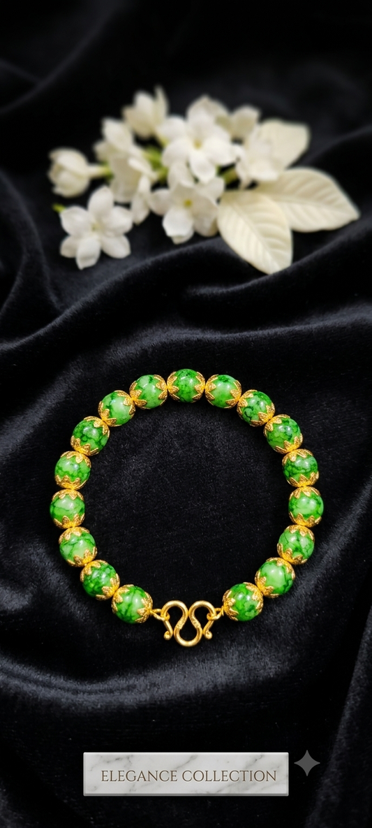 Verdant Elegance Beaded Bracelet