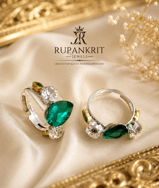 💚 Emerald Green Crystal Toe Ring